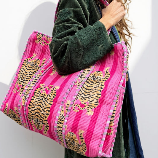 Nuni Copenhagen Agnes Bags Pink Tiger
