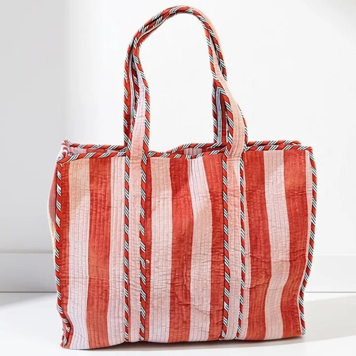 Nuni Copenhagen Agnes-Velvet Bags Cozy
