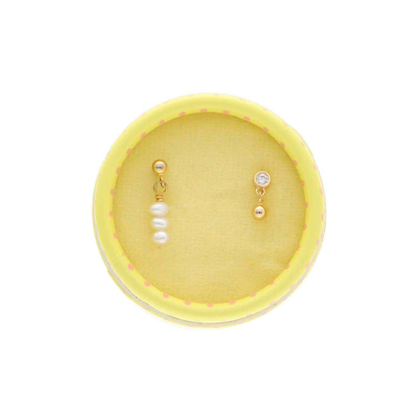 Nuni Copenhagen The Everyday Box Earring Pearl