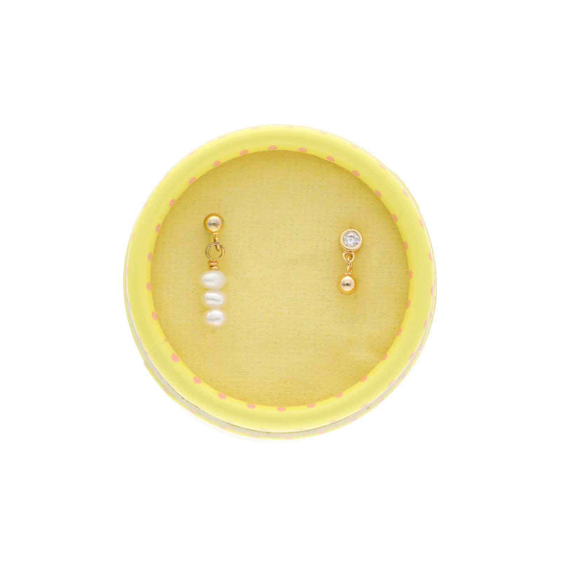 Nuni Copenhagen The Everyday Box Earring Pearl