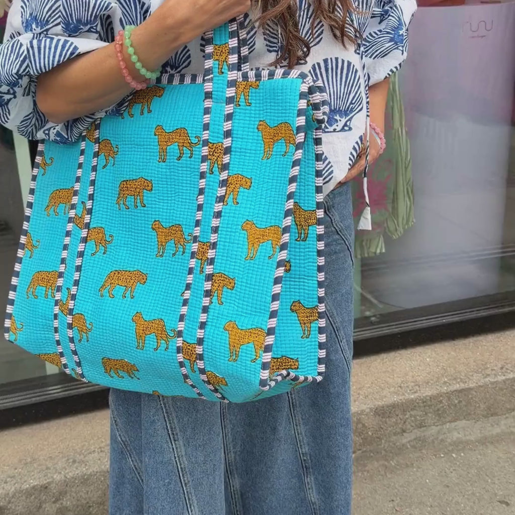 Nuni Copenhagen Agnes Bags Blue Leopard